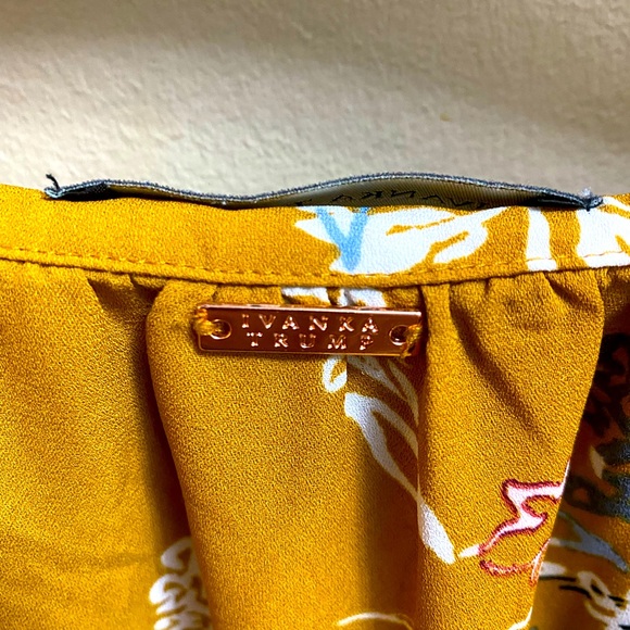 Blouse by Ivanka Trump - Picture 2 of 6